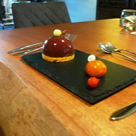 Spacieuse Avec Bien-etre, Parking, Wifi, A - Fr-1-582-491 Bed and breakfast Saint-Privat-dʼAllier