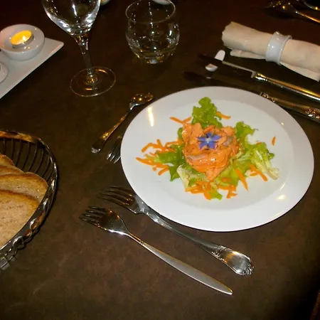Spacieuse Avec Bien-etre, Parking, Wifi, A - Fr-1-582-491 Bed & Breakfast